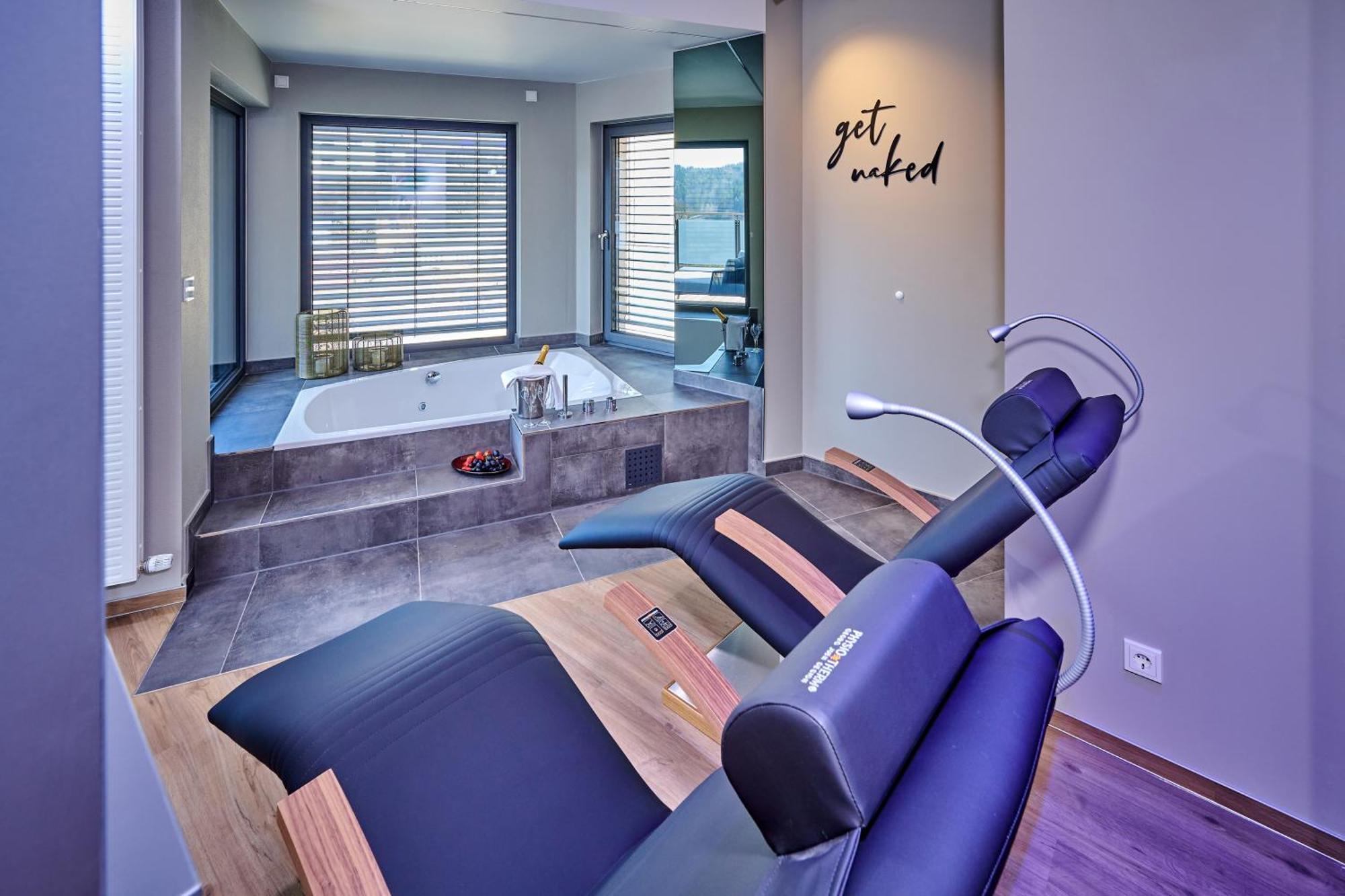 Landhotel Sternwirt - Das Wellnesshotel Zwischen Nuernberg Und Amberg Hogen Exterior foto
