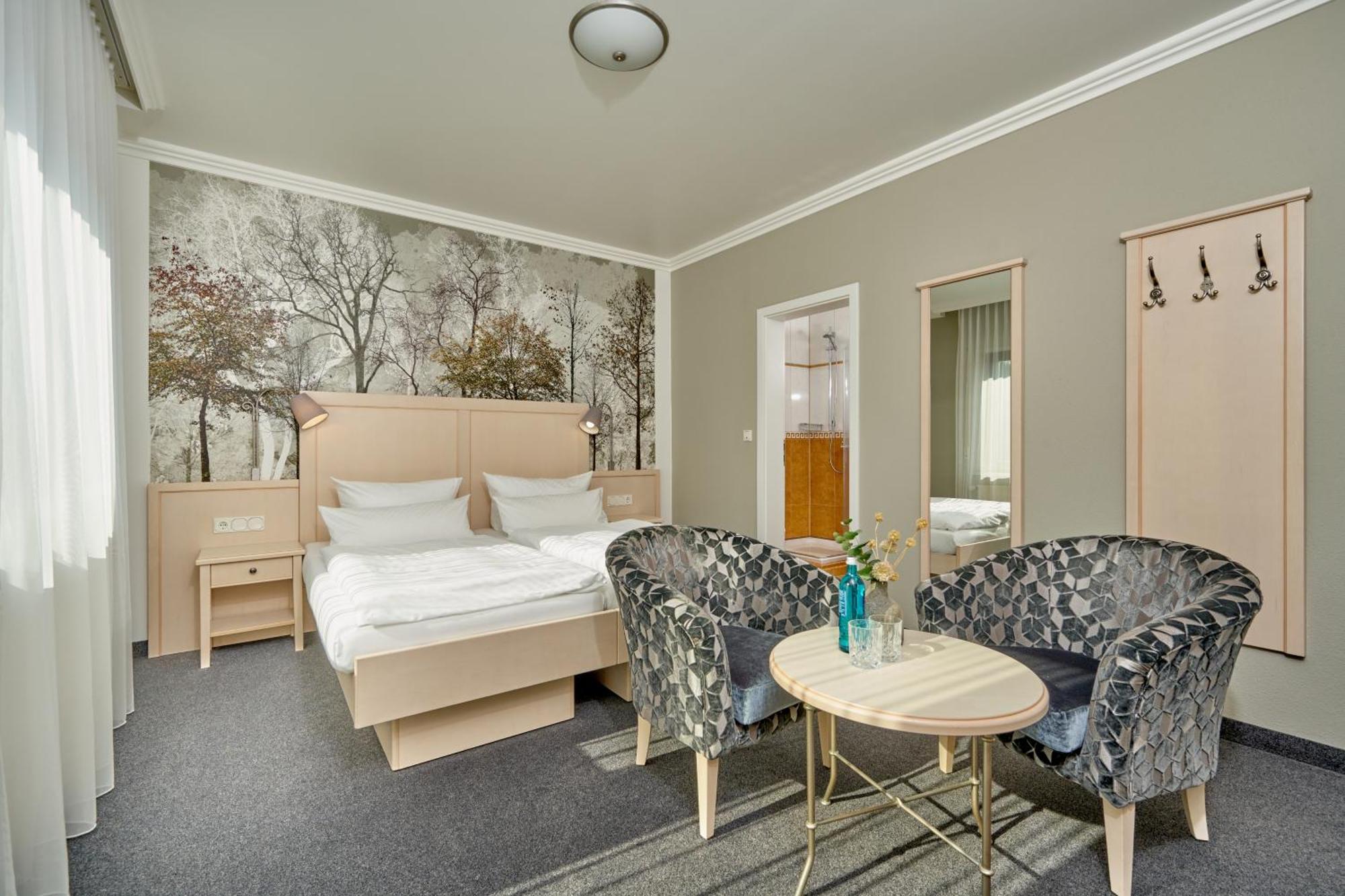Landhotel Sternwirt - Das Wellnesshotel Zwischen Nuernberg Und Amberg Hogen Exterior foto