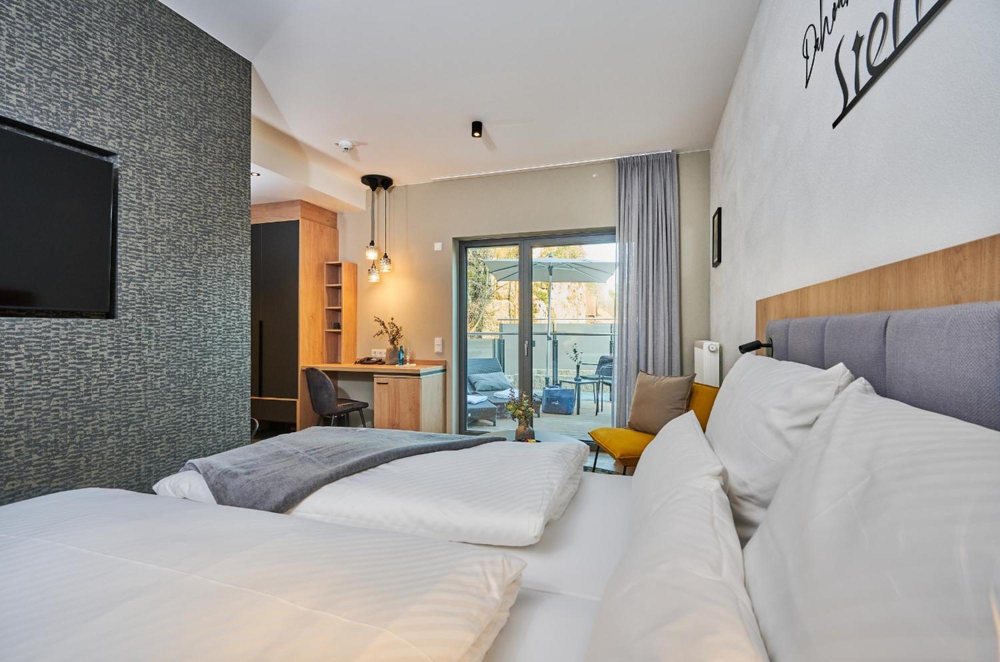 Landhotel Sternwirt - Das Wellnesshotel Zwischen Nuernberg Und Amberg Hogen Exterior foto