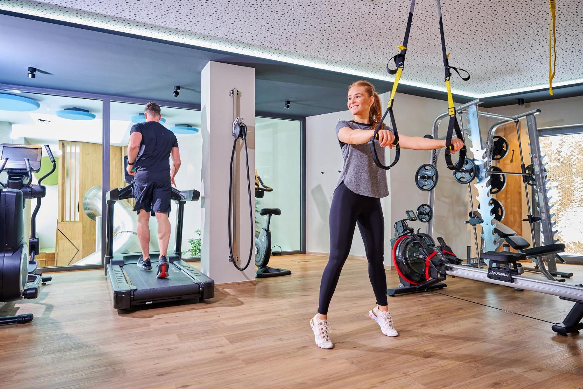 Landhotel Sternwirt - Das Wellnesshotel Zwischen Nuernberg Und Amberg Hogen Exterior foto